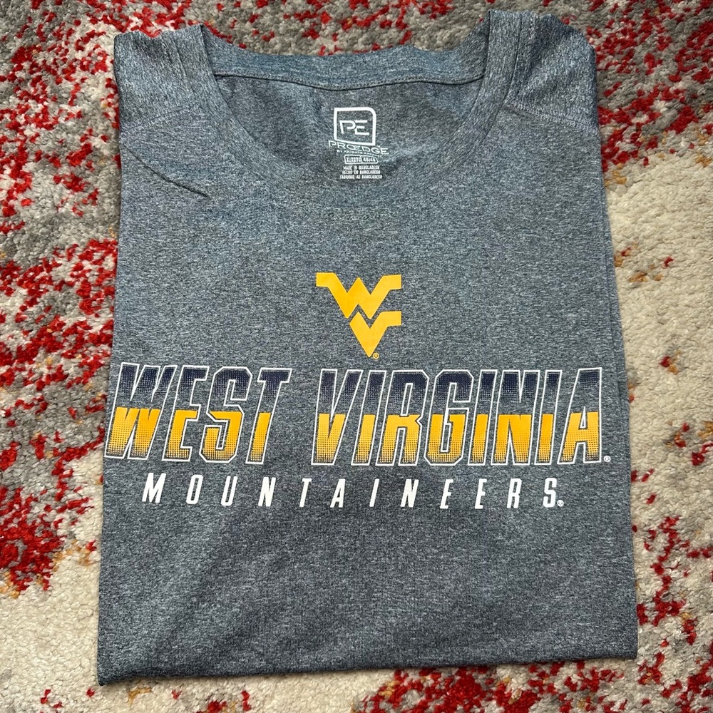 NWOT West Virginia Mountaineers Shirt